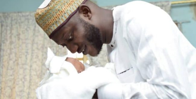 Nigeria-approves-14-day-paternity-leave-for-men-1-e1669744781583-650x330