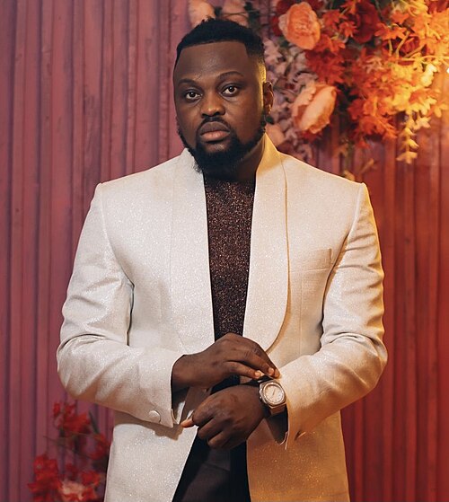 Egungun_of_Lagos.jpg
